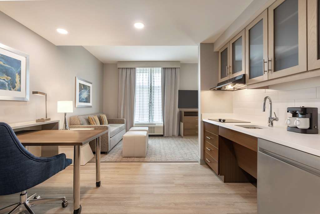 Homewood Suites by Hilton McDonough Image