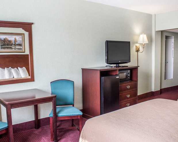 Images Quality Inn & Conference Center