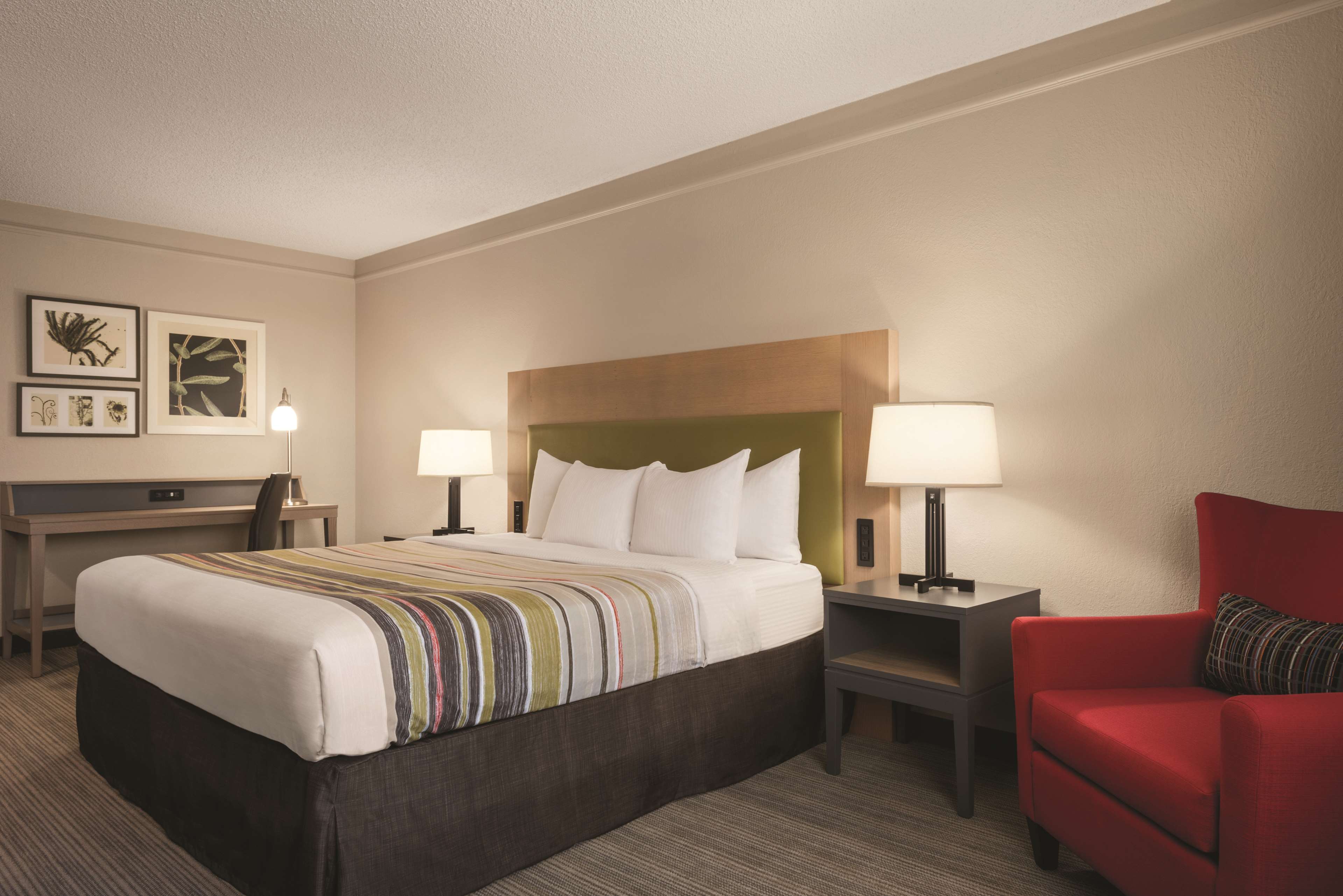 Country Inn & Suites by Radisson, Hoffman Estates, IL Photo