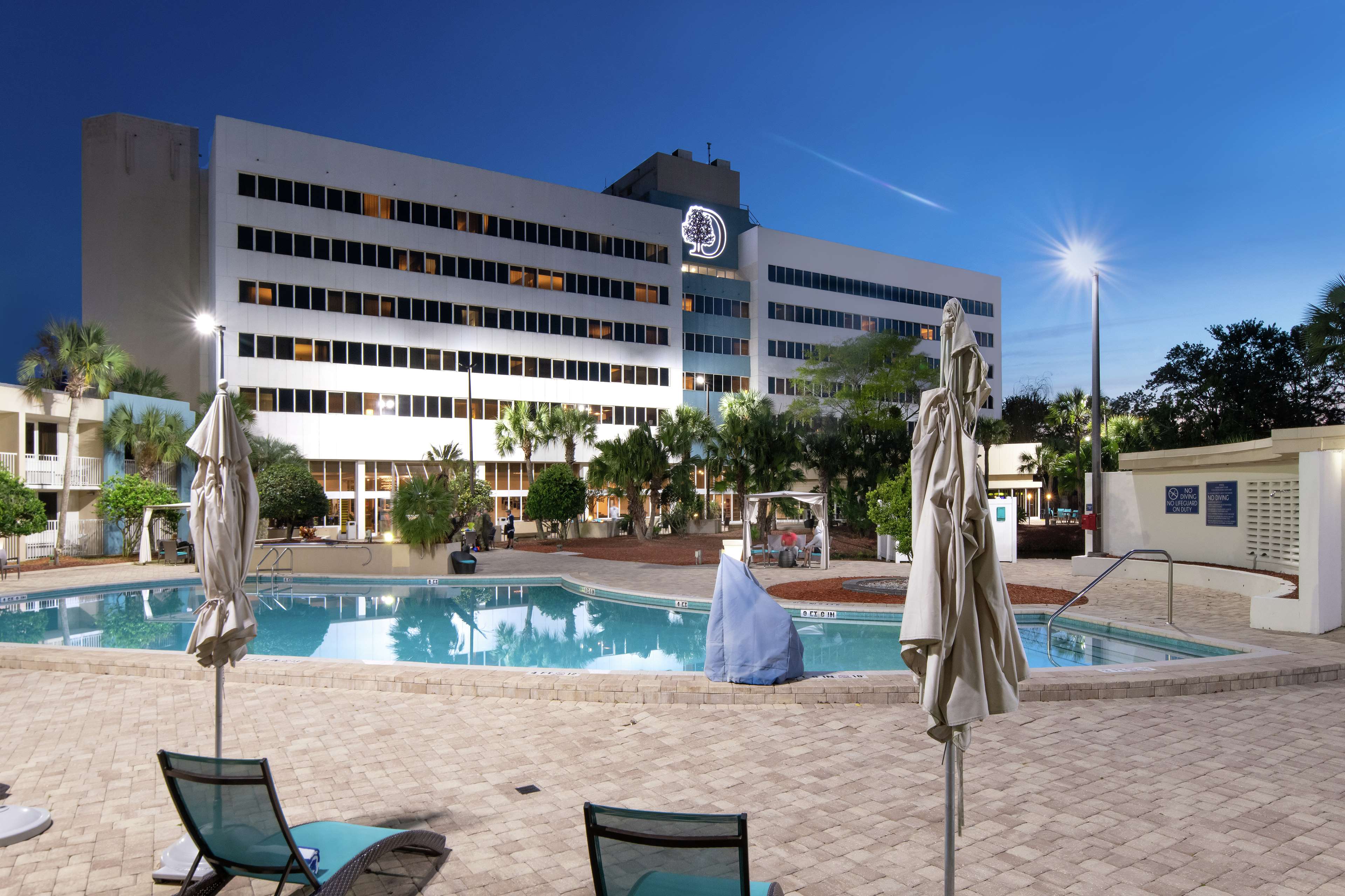 DoubleTree by Hilton Hotel Jacksonville Airport Photo