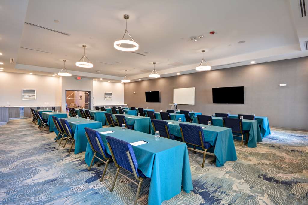 Homewood Suites by Hilton Conroe Image