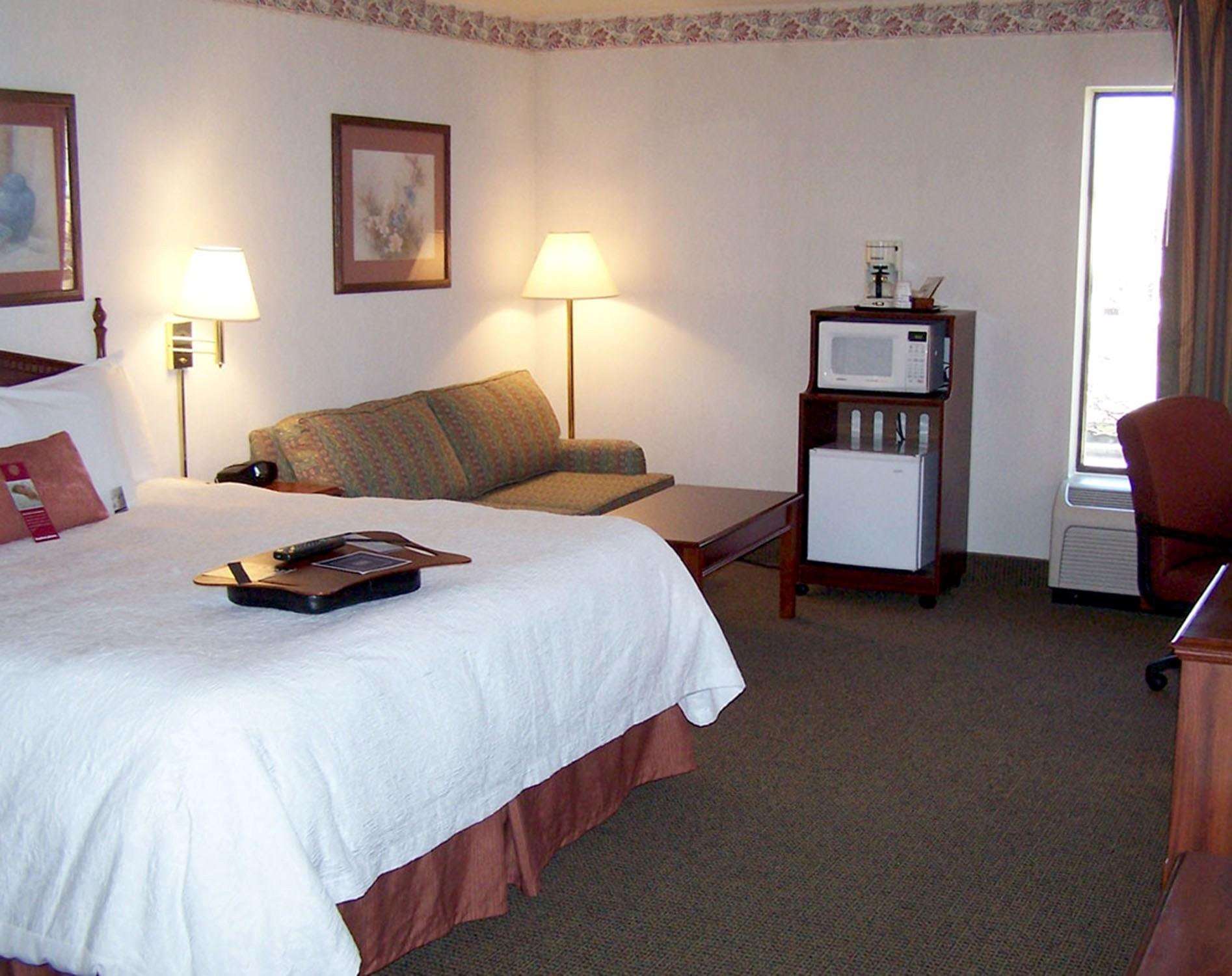 Hampton Inn Columbus-South Photo