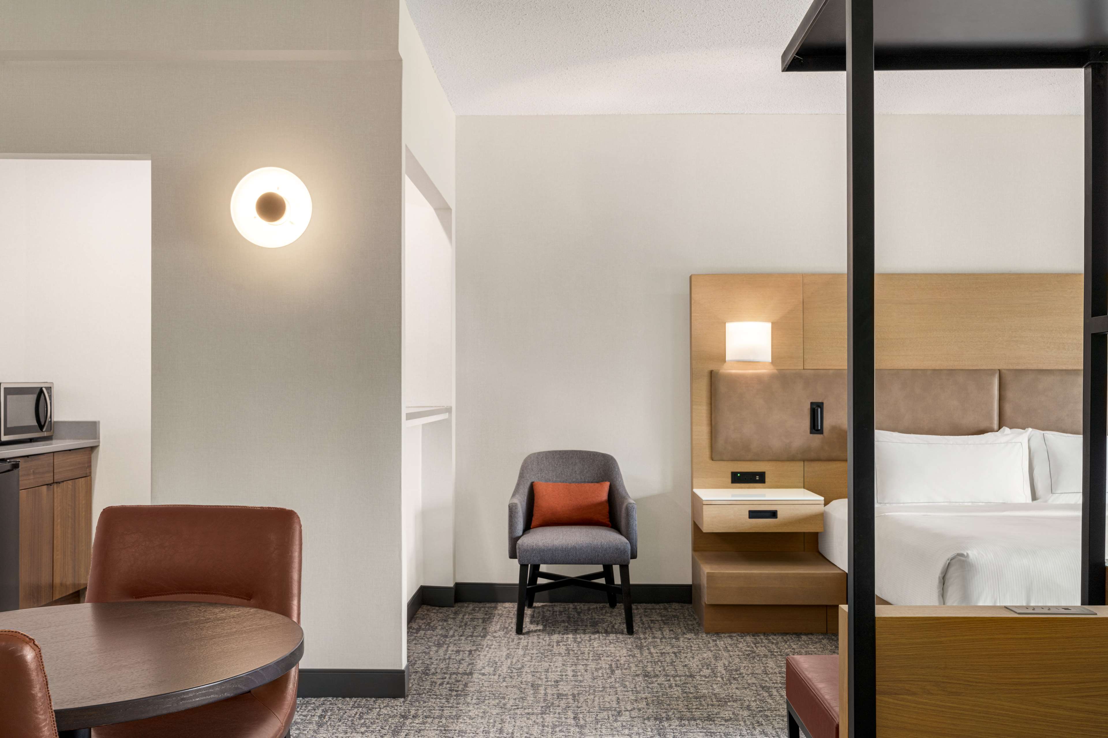 Guest room
