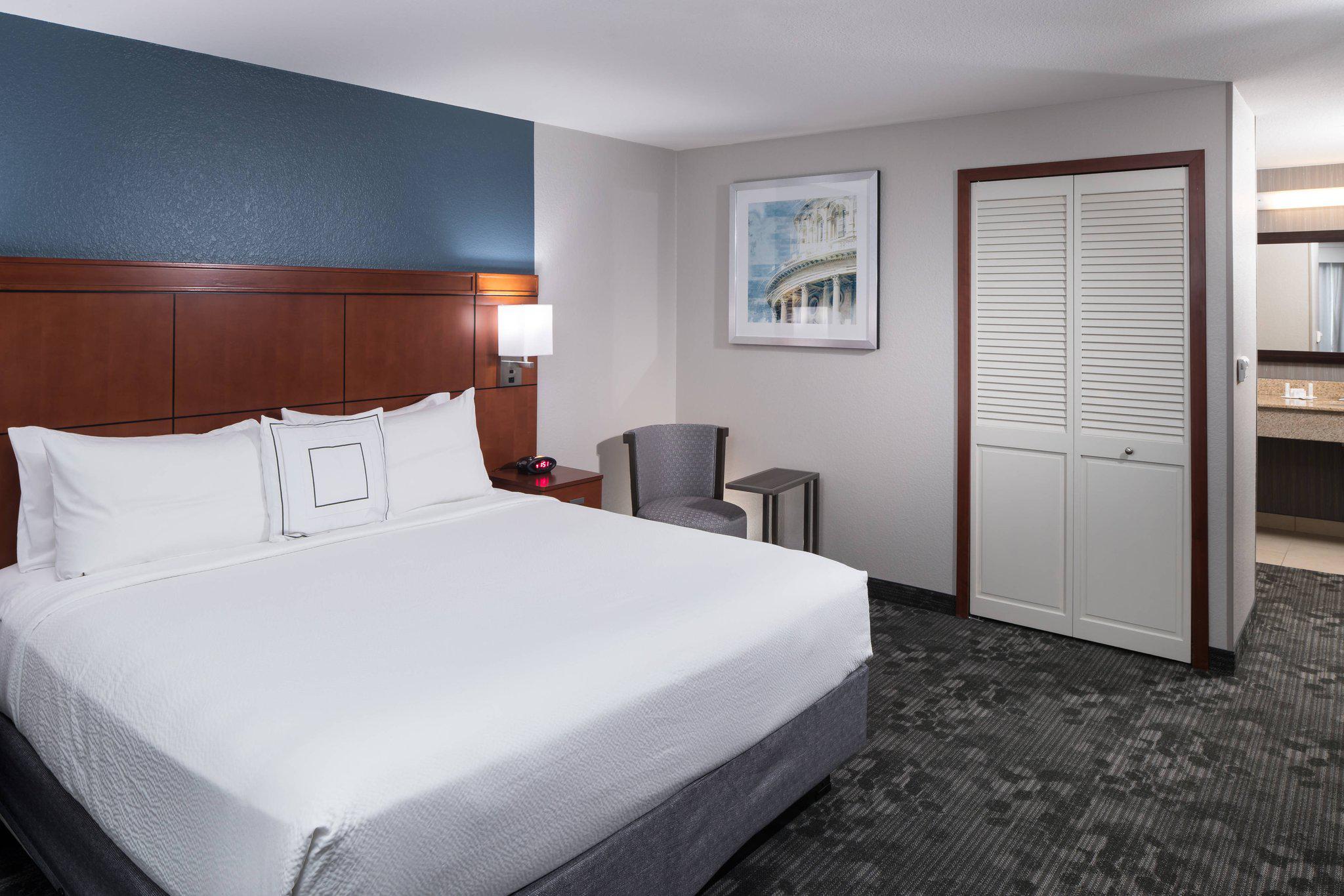 Courtyard by Marriott Austin North/Parmer Lane Photo