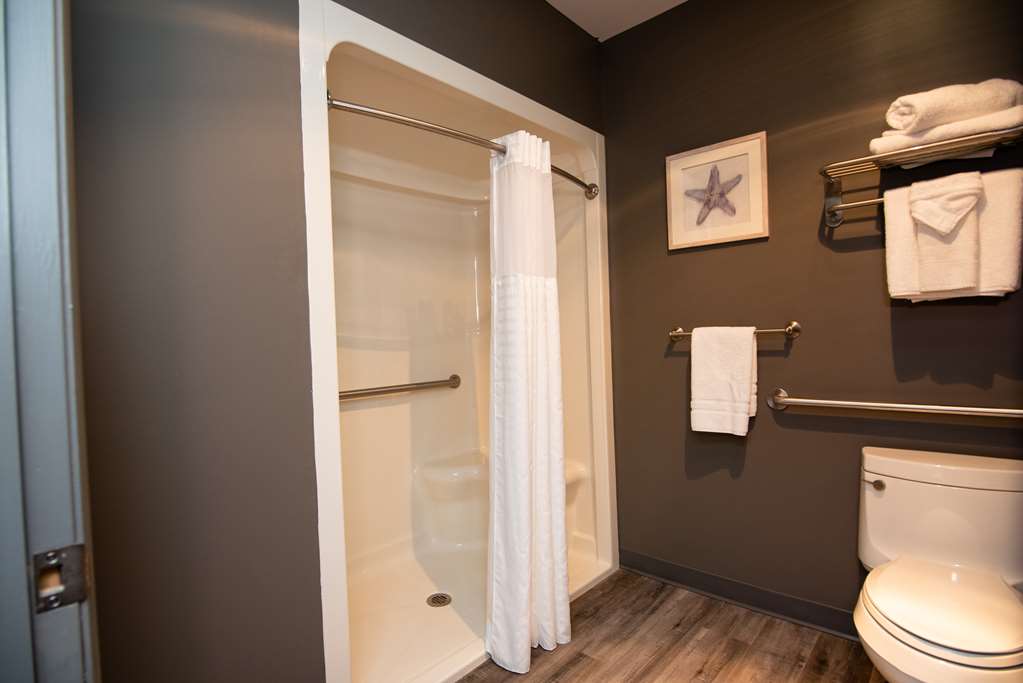 Best Western Plus Plattsburgh Image