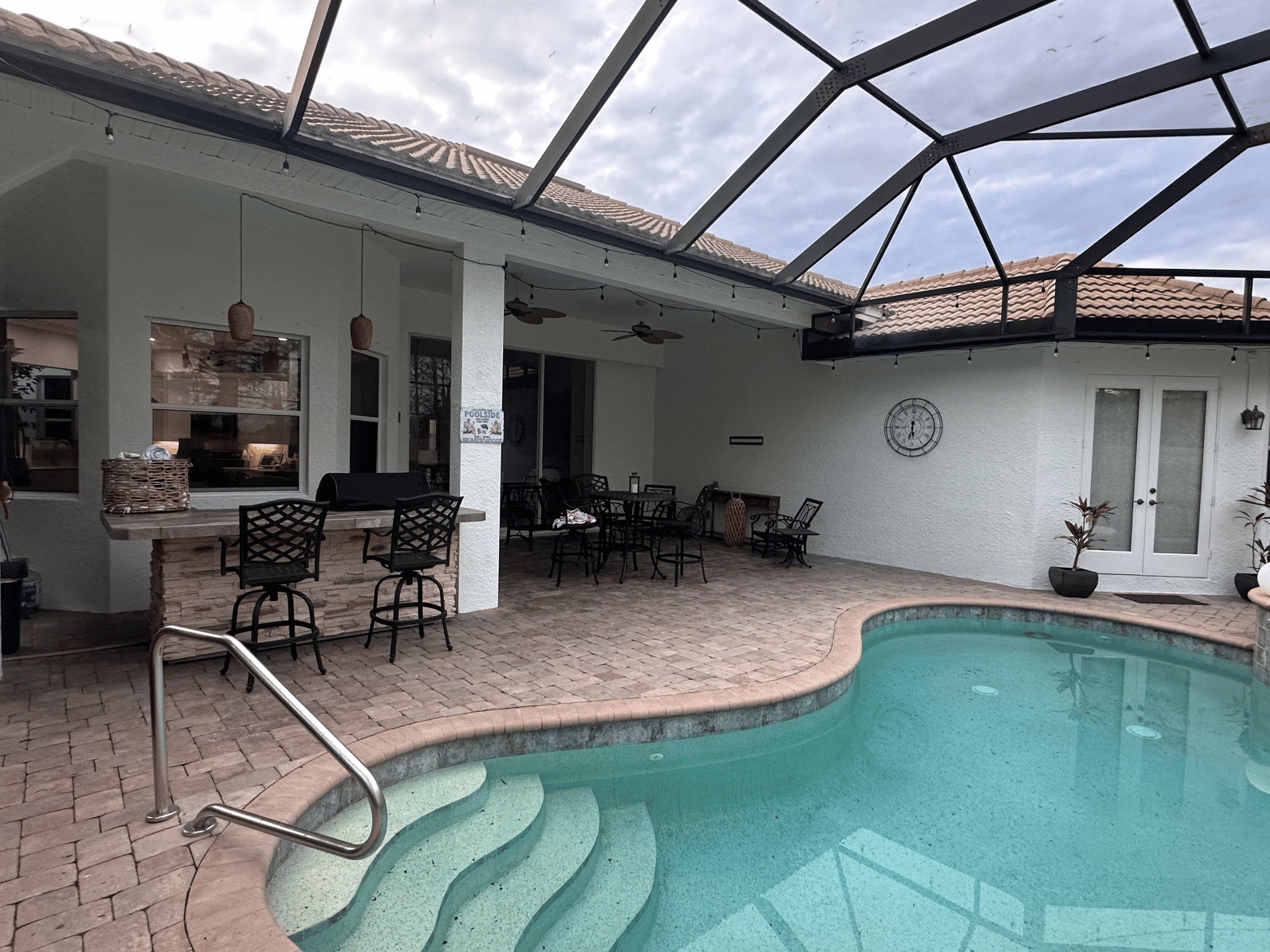 Peach Painting Image