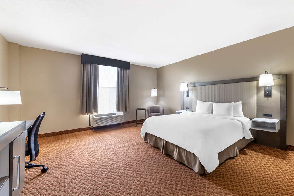 Best Western Plus Kendall Hotel & Suites Image