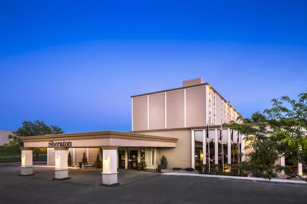 Images Sheraton Omaha Hotel