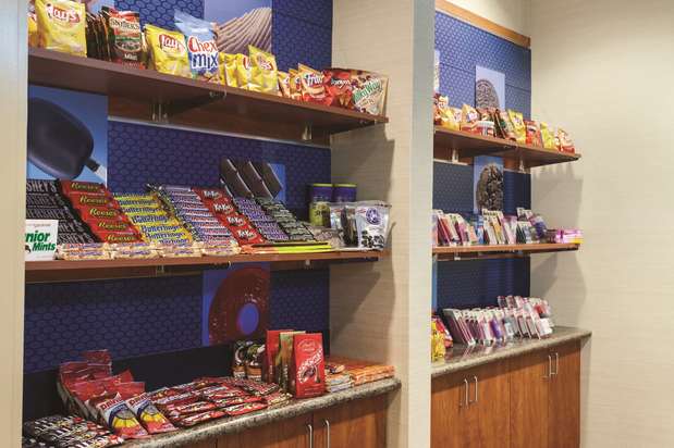 Images Hampton Inn & Suites Mystic