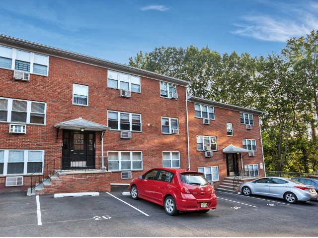 Joralemon Street Apartment Homes Photo