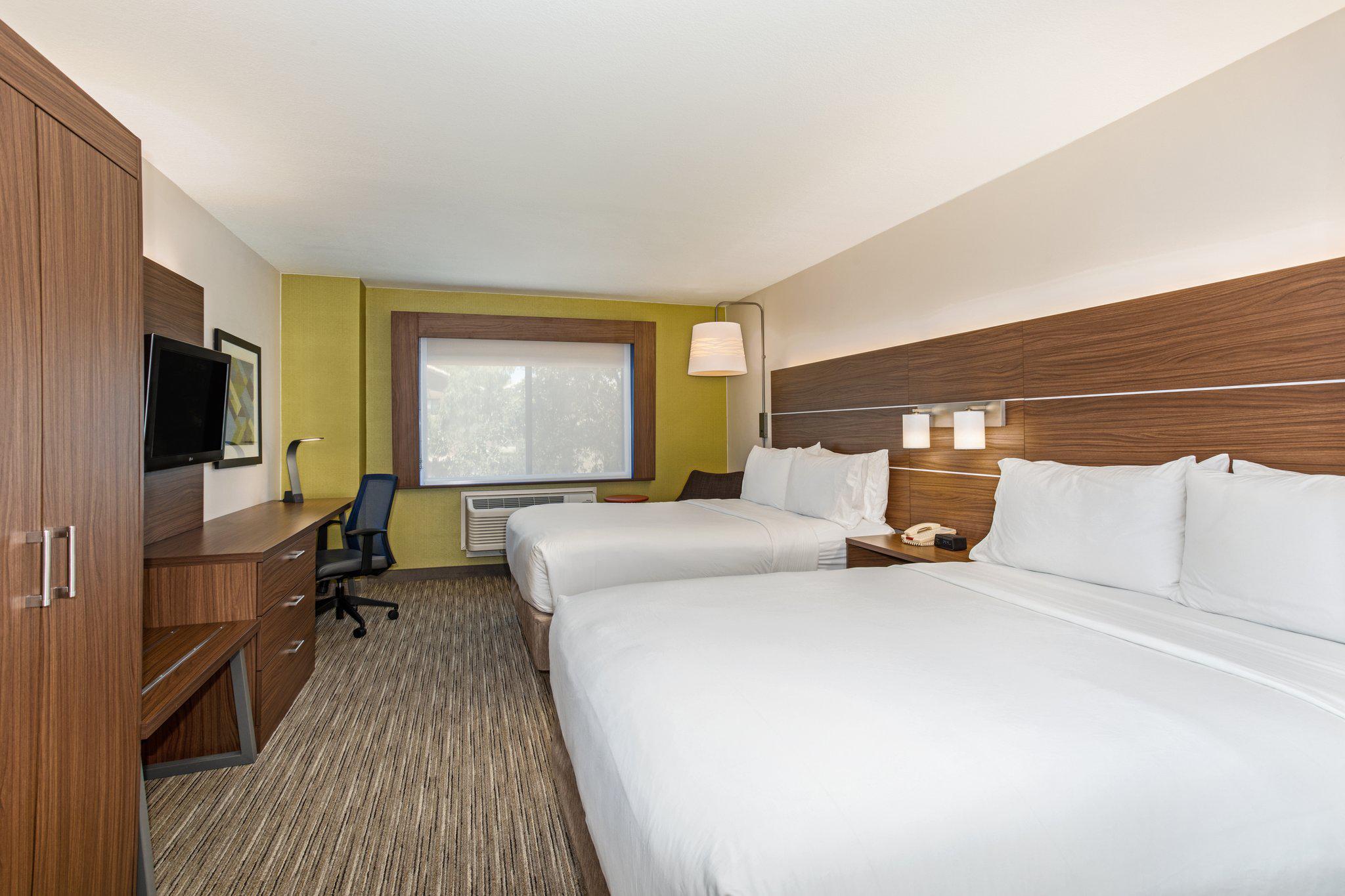 Holiday Inn Express & Suites Phoenix Tempe - University Photo