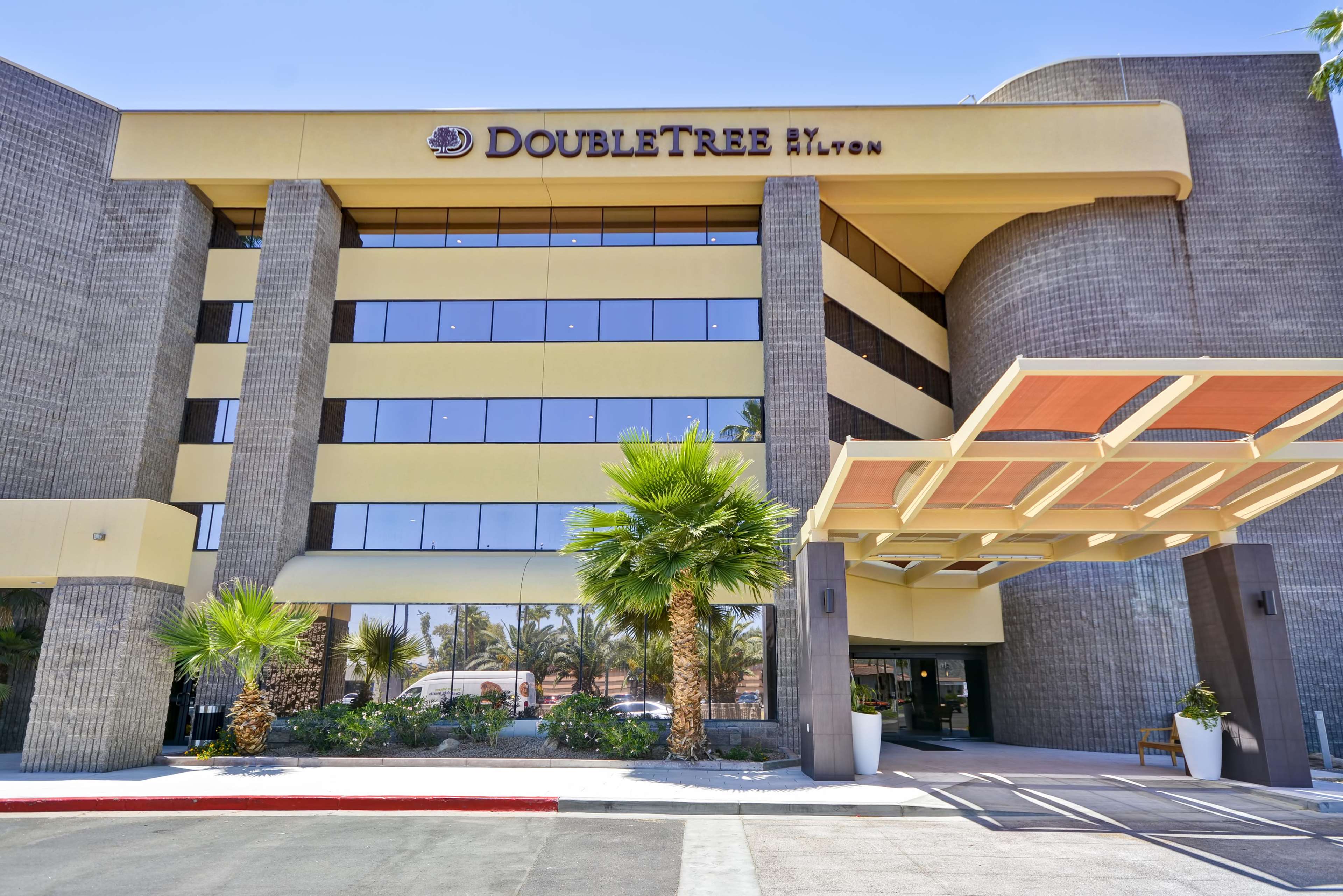 DoubleTree by Hilton Phoenix North Photo