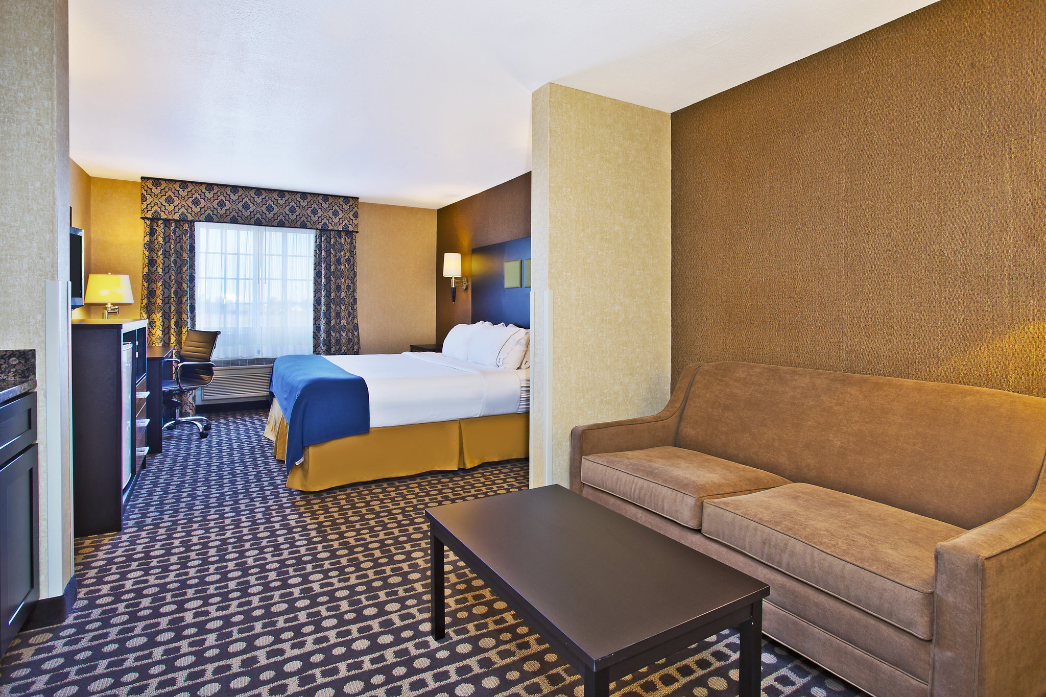 Holiday Inn Express & Suites Wabash by IHG Image