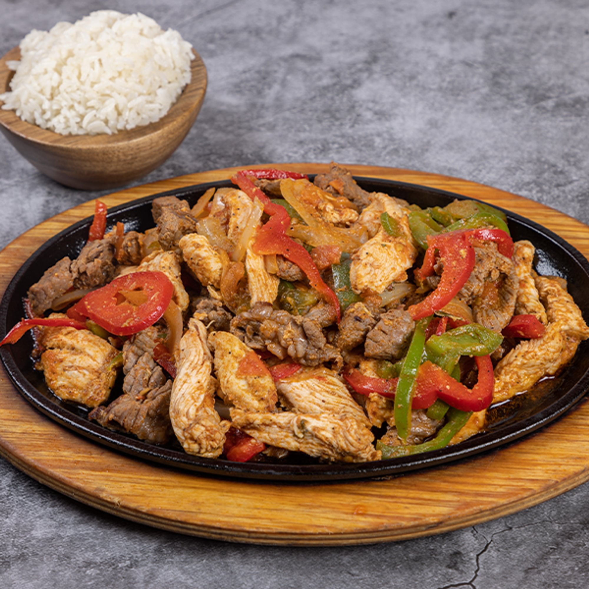 SUPREME FAJITAS