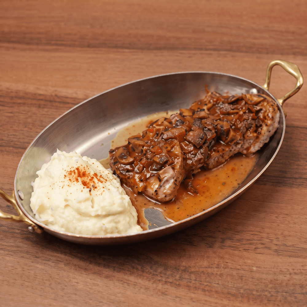 Beef Filet Mignon with Mushroom Sauce