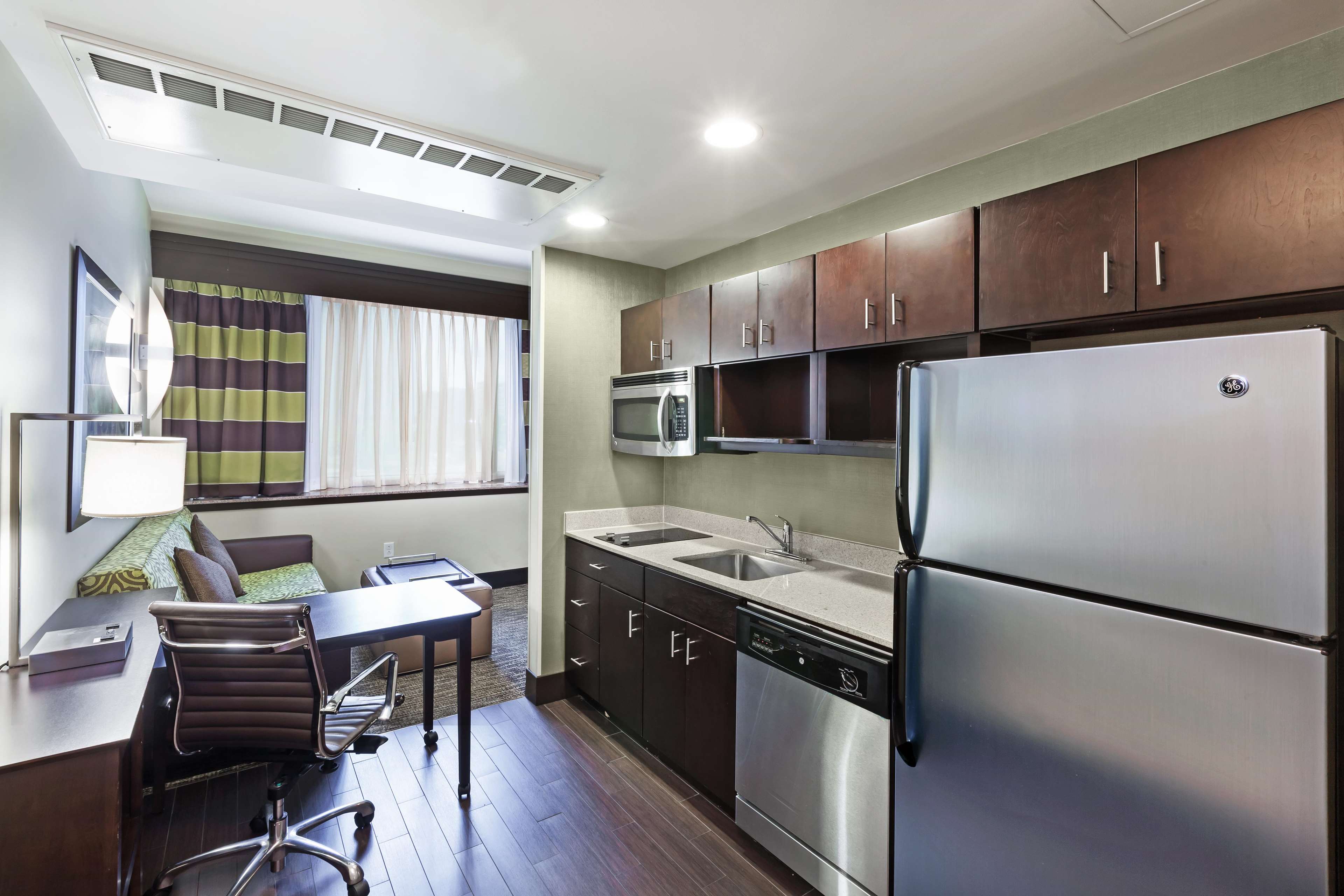 Homewood Suites by Hilton Dallas Downtown, TX Photo