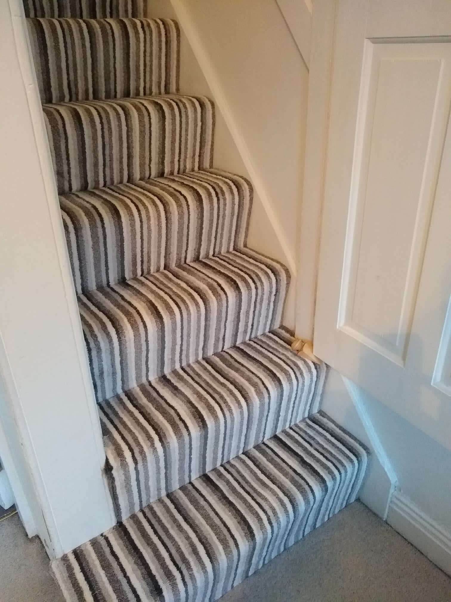 Images White Rose Carpets Ltd
