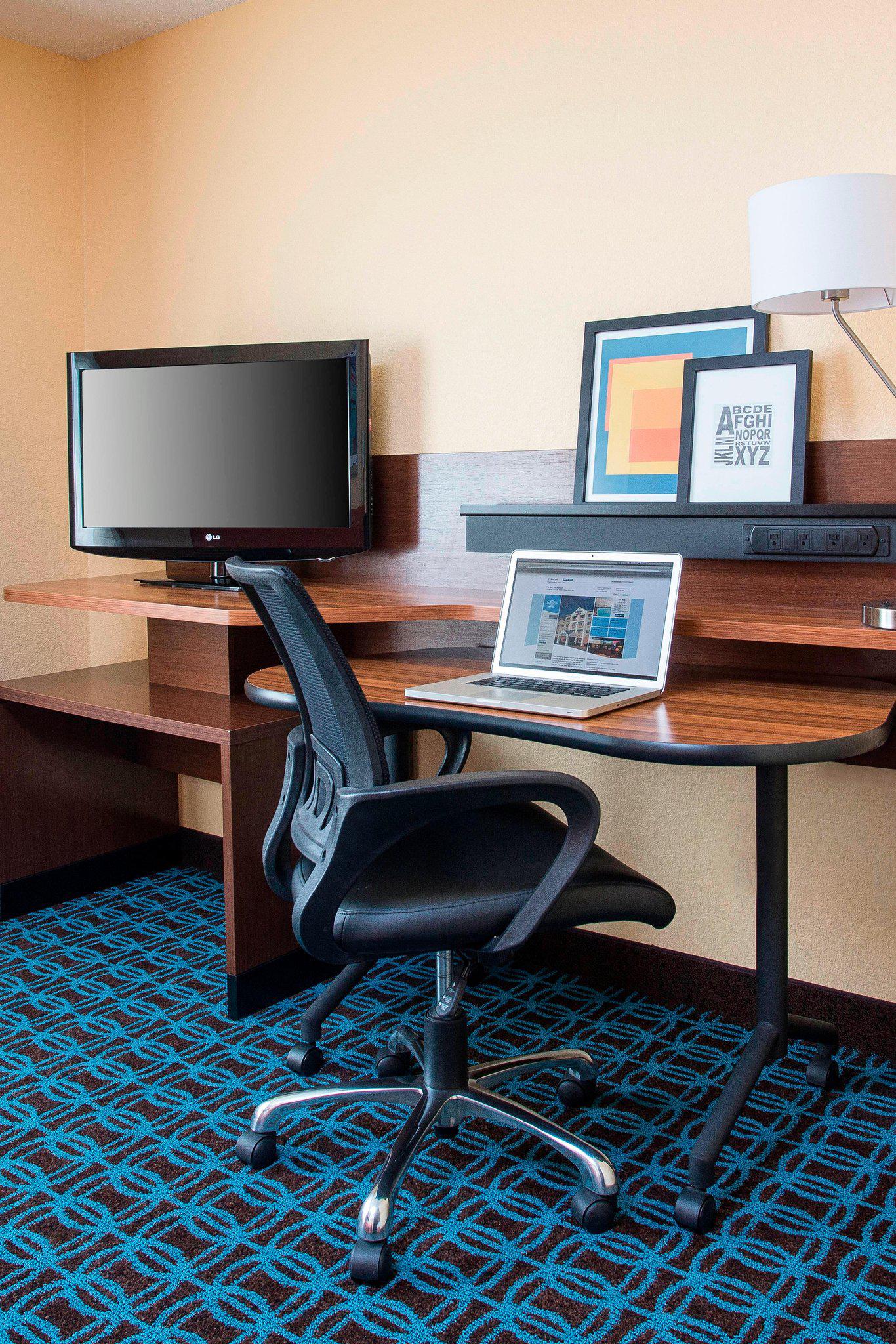 Fairfield Inn & Suites by Marriott Branson Photo