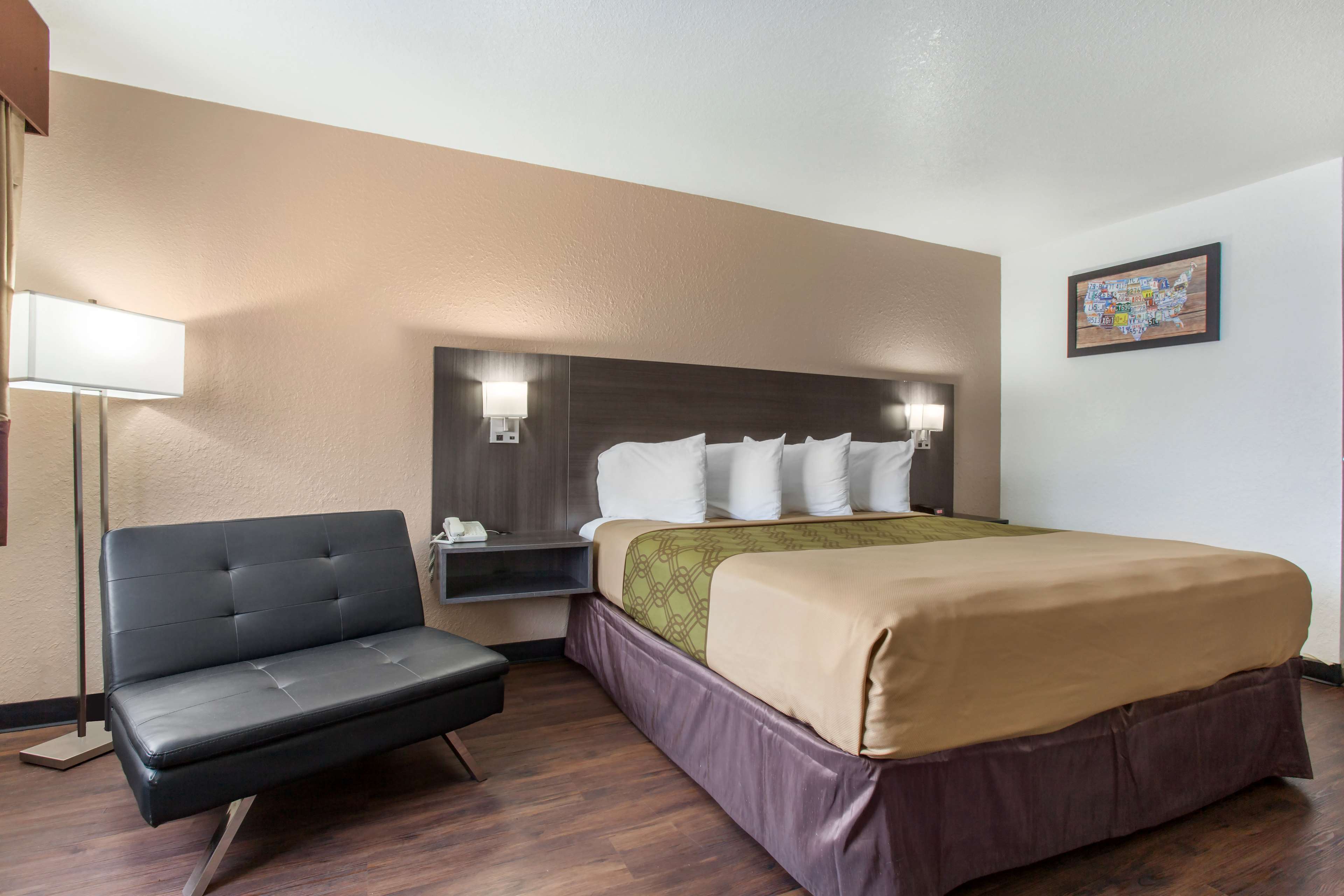 SureStay Hotel by Best Western Phoenix Airport Photo