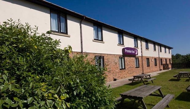 Images Premier Inn Silverstone