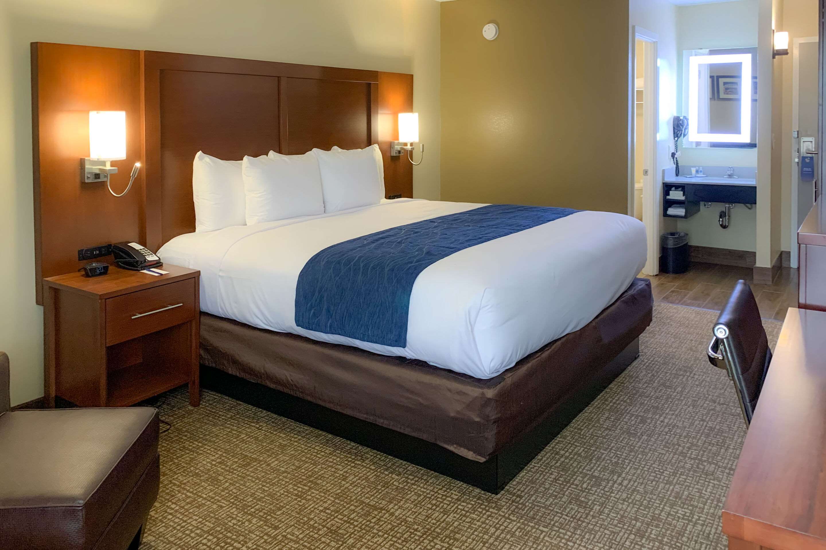 Comfort Inn Nashville - Opryland Area Photo