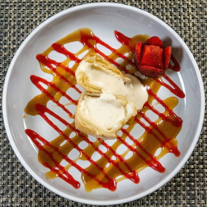 Fried Cheesecake Roll