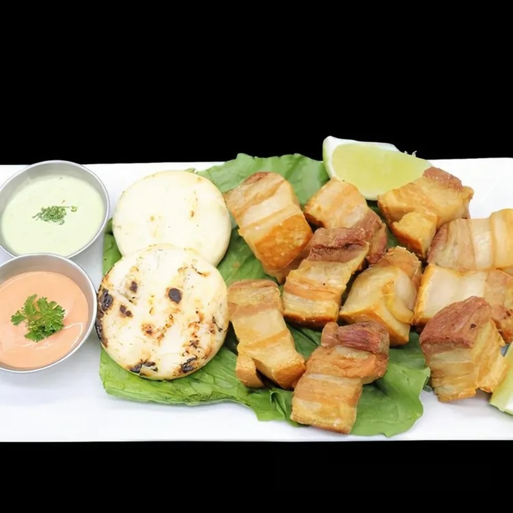 Chicharron Con Arepa o Papa