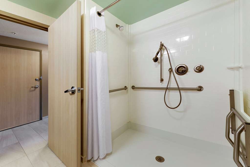 Hampton Inn & Suites Gulfport I-10 Image