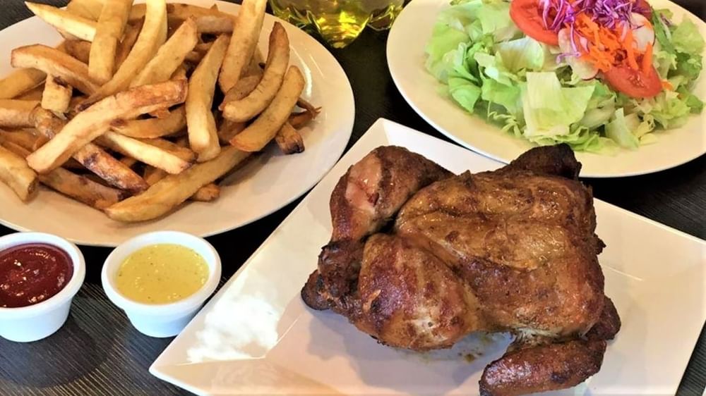 1 Pollo Entero Con Dos Combinaciones