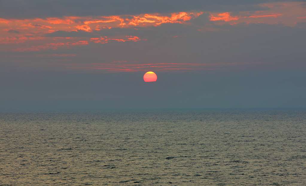 Hampton Inn Virginia Beach-Oceanfront North Image