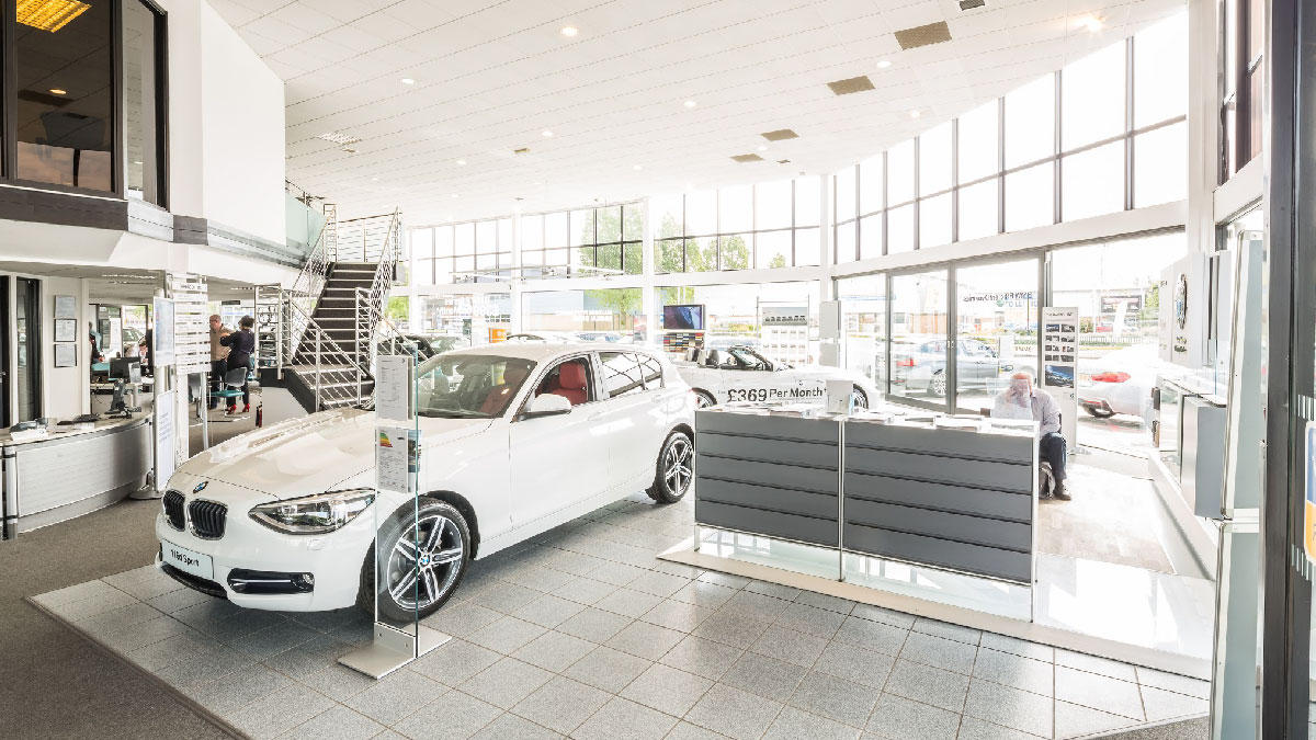 Images Stratstone BMW Doncaster