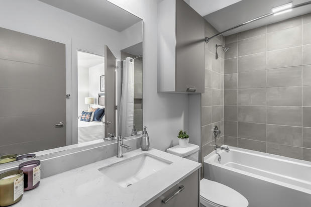 Images Camden Grandview Apartments and Townhomes
