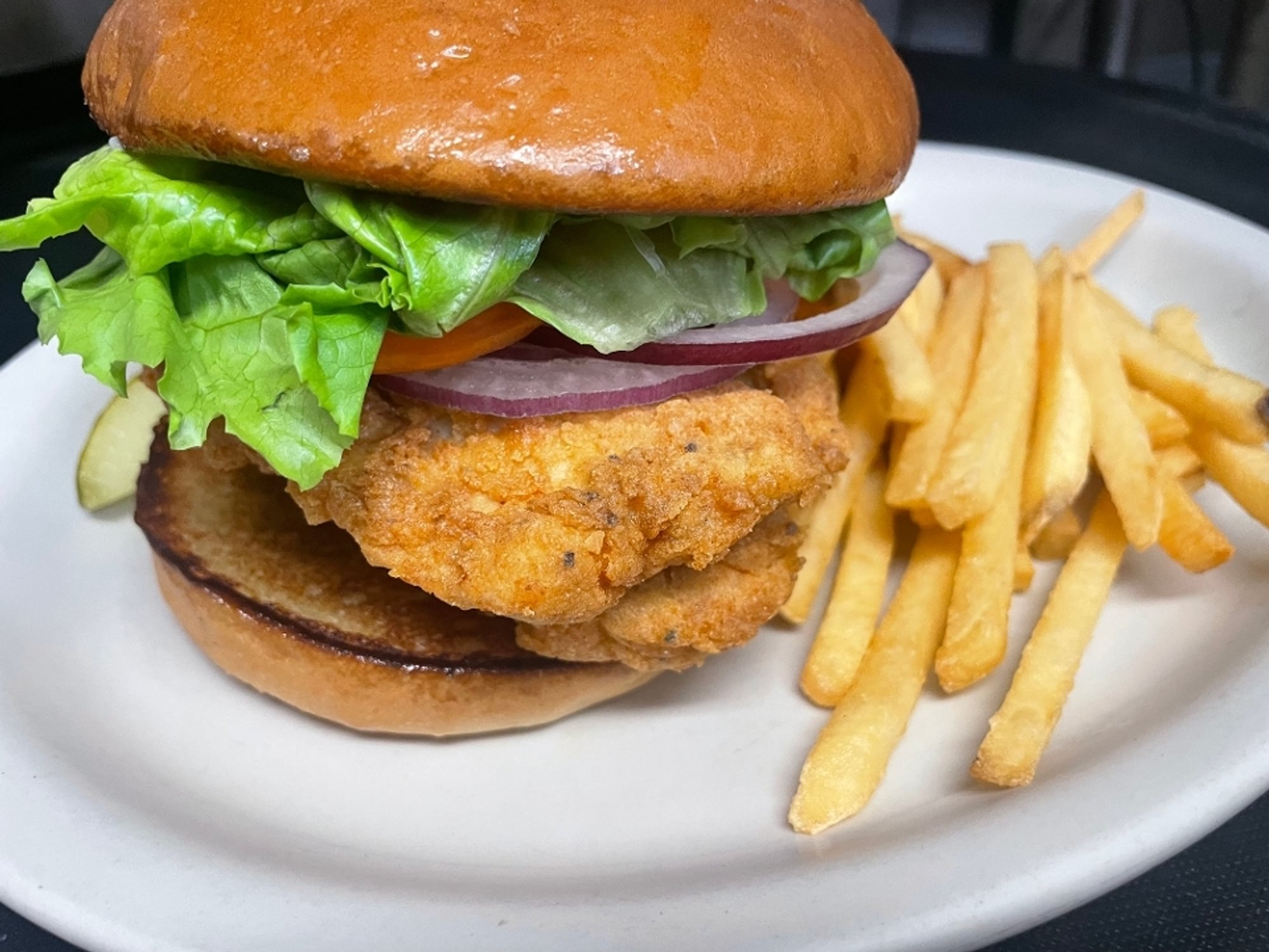 Fish Sandwich w/ Fries