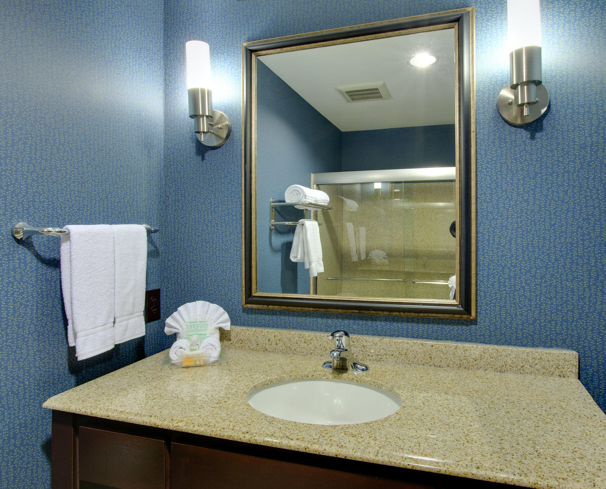 Holiday Inn Houston East-Channelview Photo