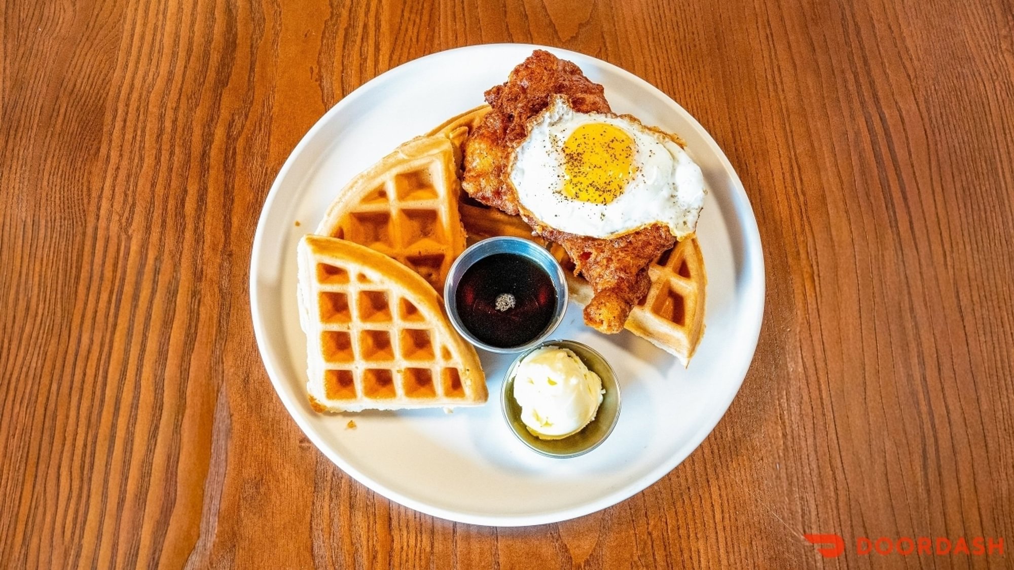 CHICKEN & WAFFLE