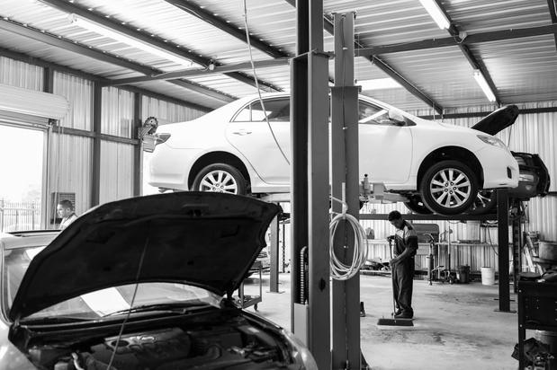 Images Sam Auto Repair & Collision
