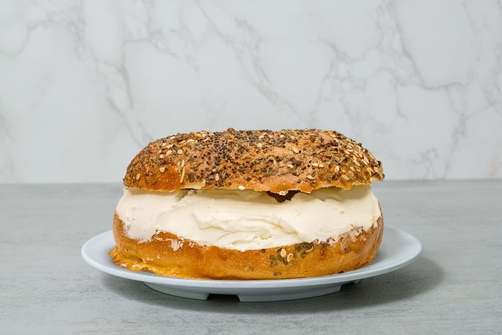 Everthing Bagel W/ Schmear