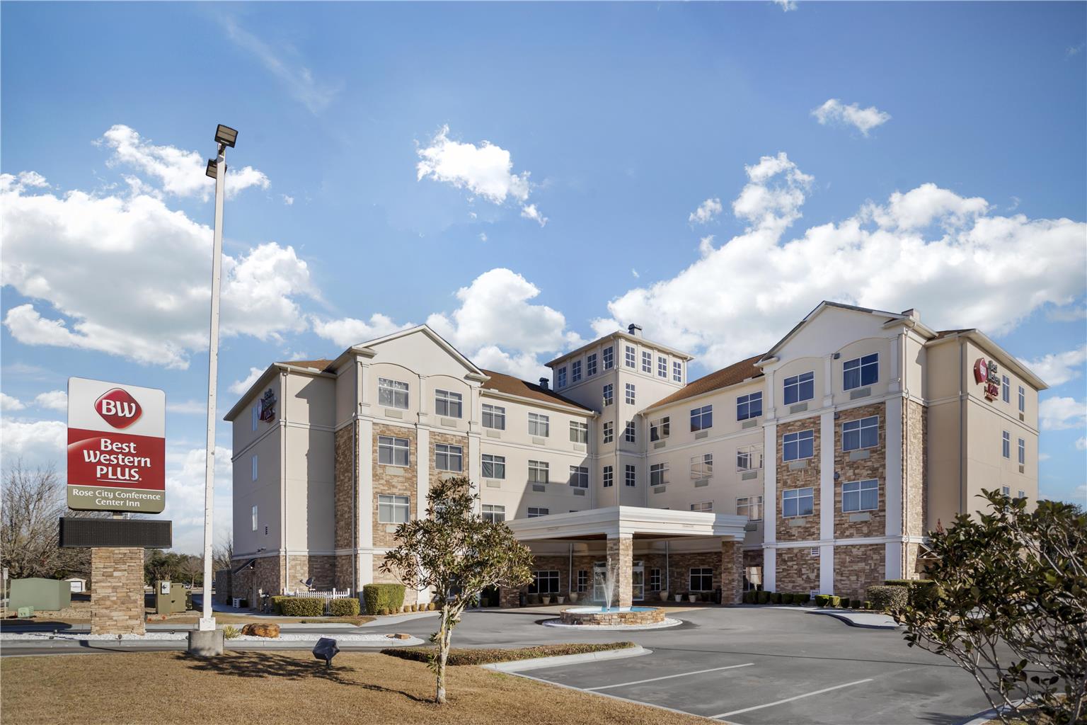 Best Western Plus Rose City Conference Center Inn Image