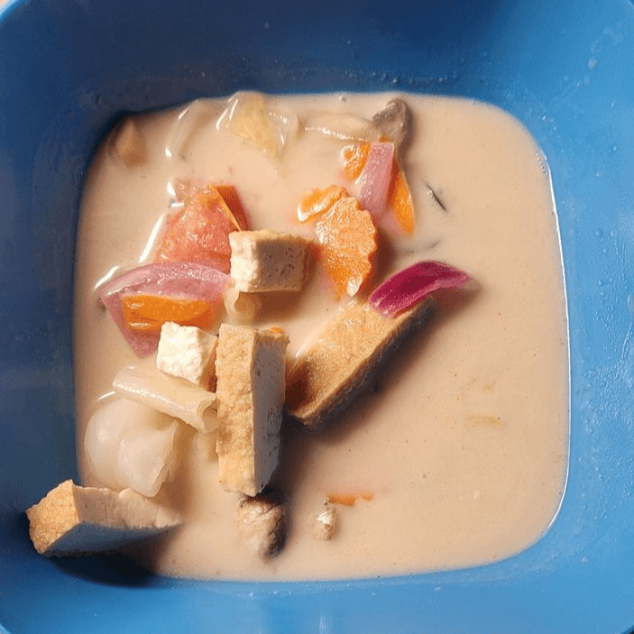 Tom Kha