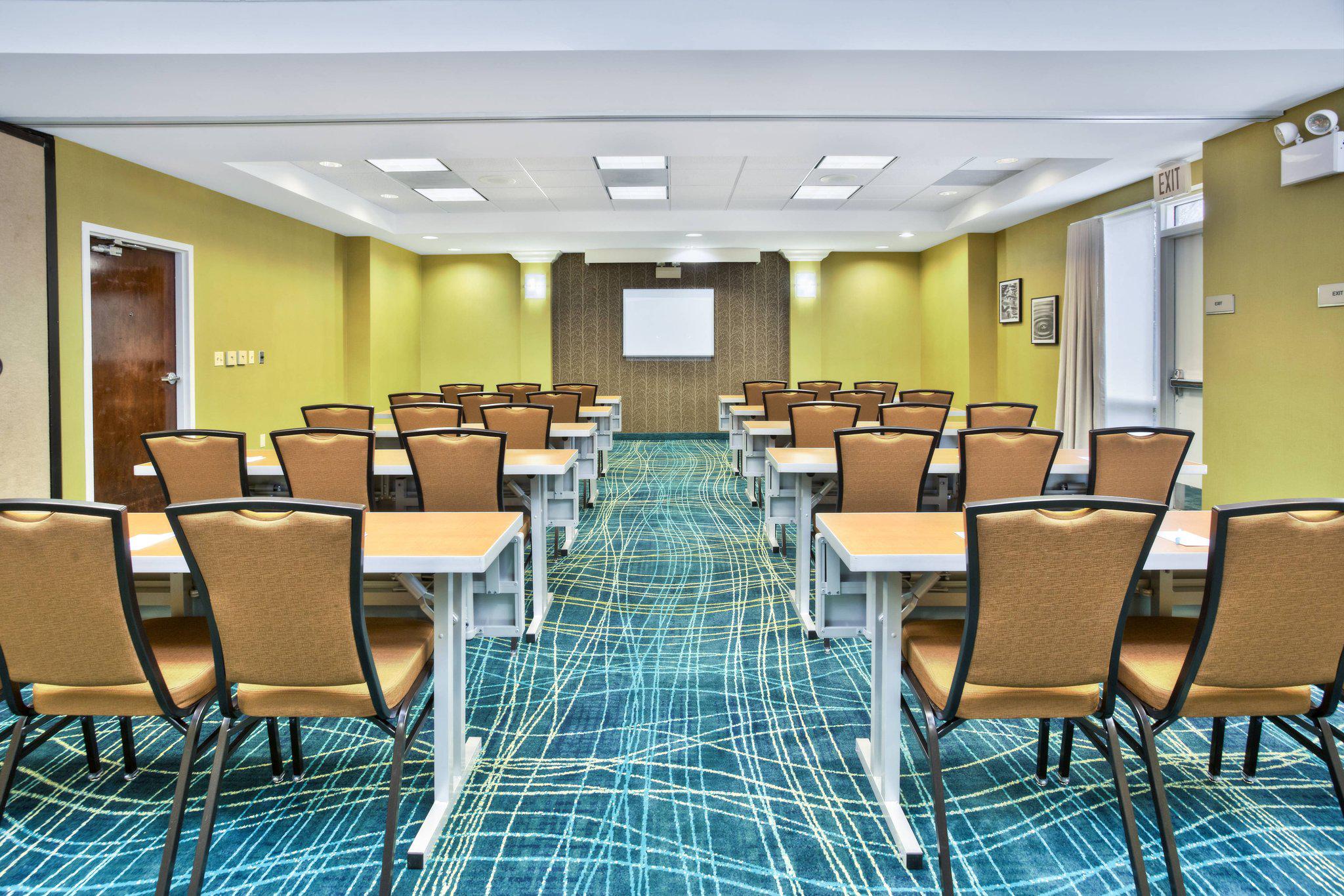 SpringHill Suites by Marriott Chicago Elmhurst/Oakbrook Area Photo