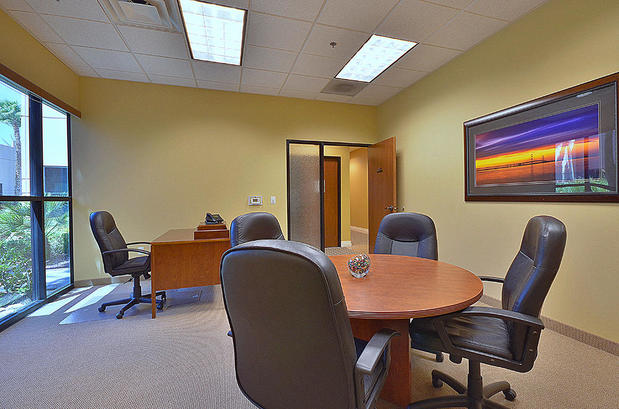 Images Premier Workspaces