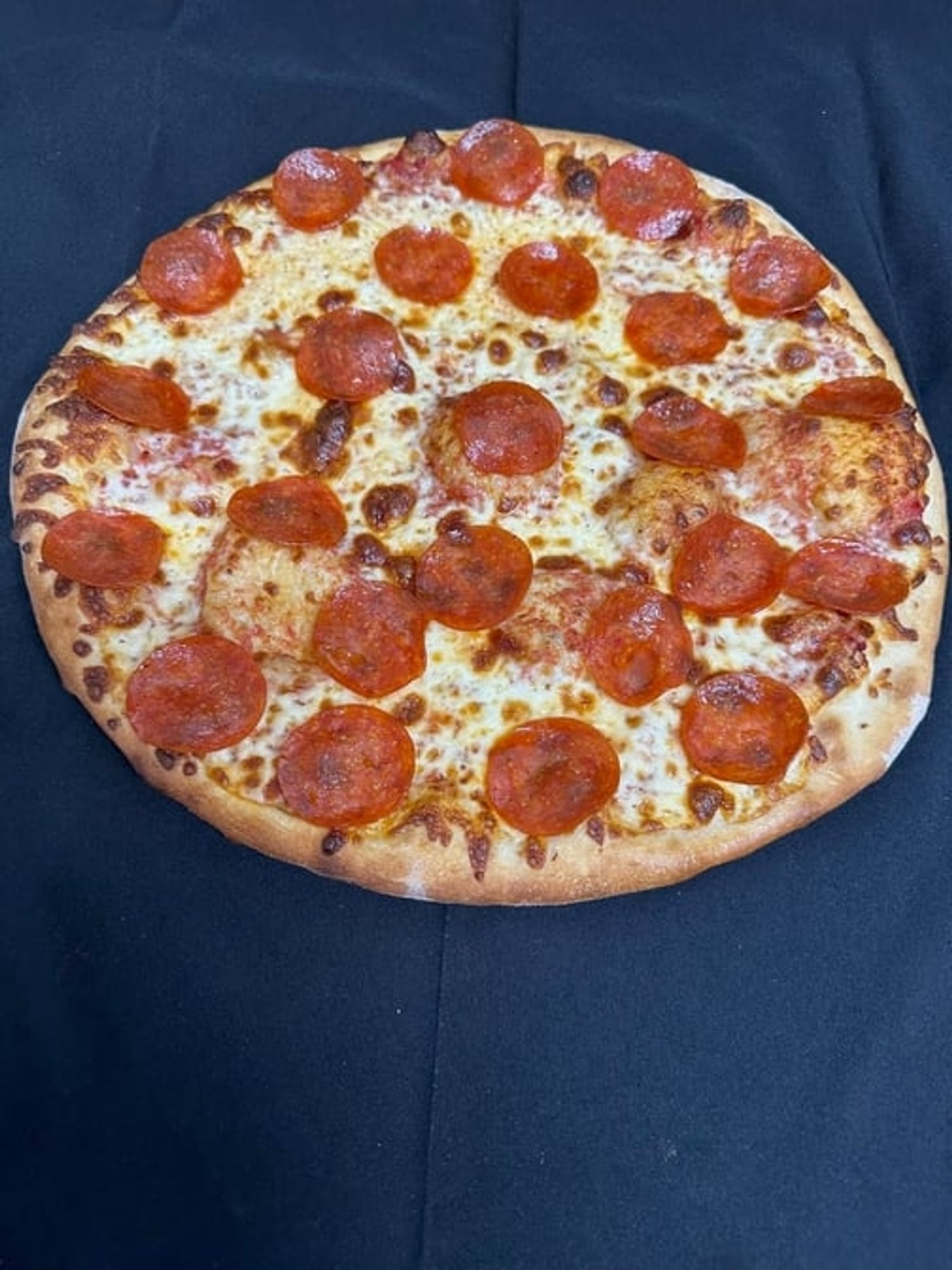 Large Pepperoni Pizza