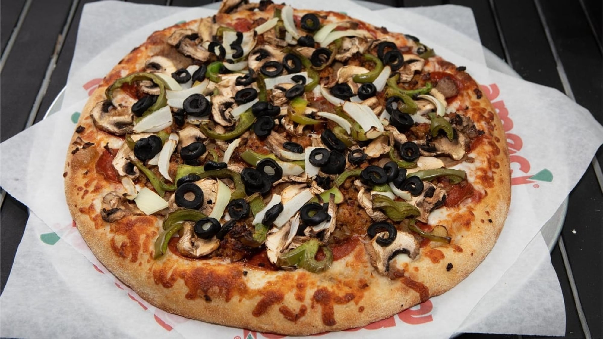 Deluxe (Personal - 9” - 4 Slices)