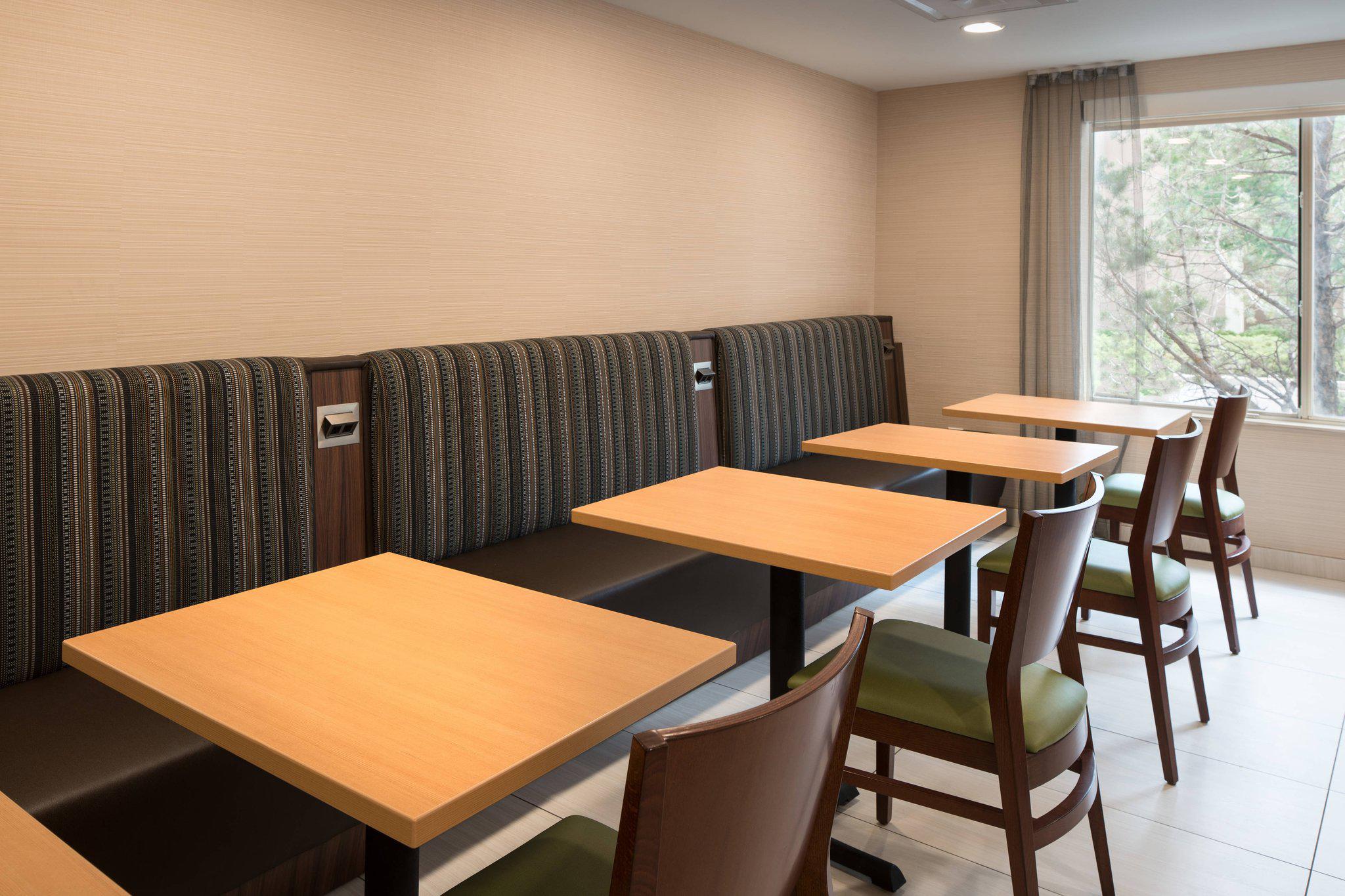 Fairfield Inn & Suites by Marriott Loveland Fort Collins Photo