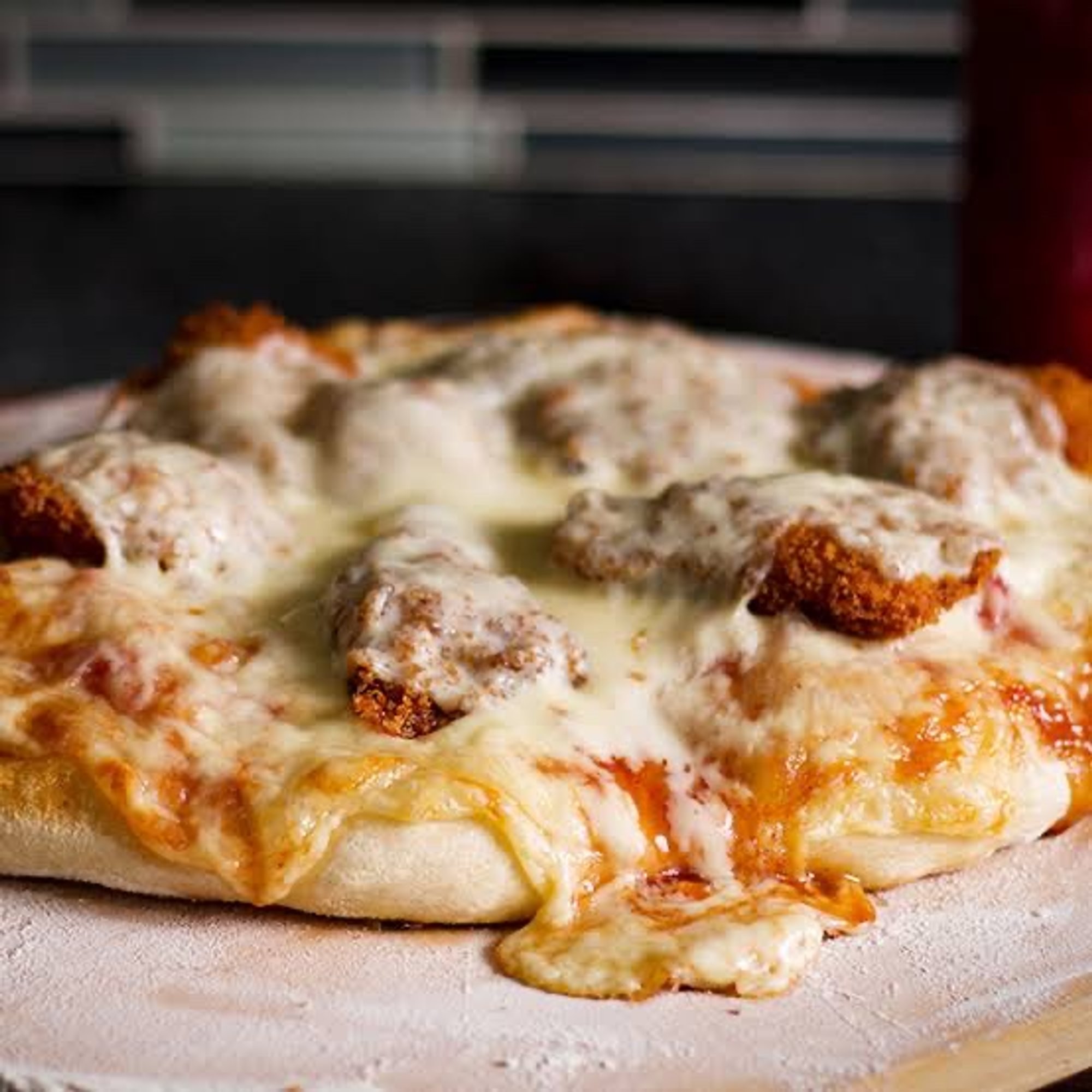 Medium - Spicy Fried Chicken Pizza