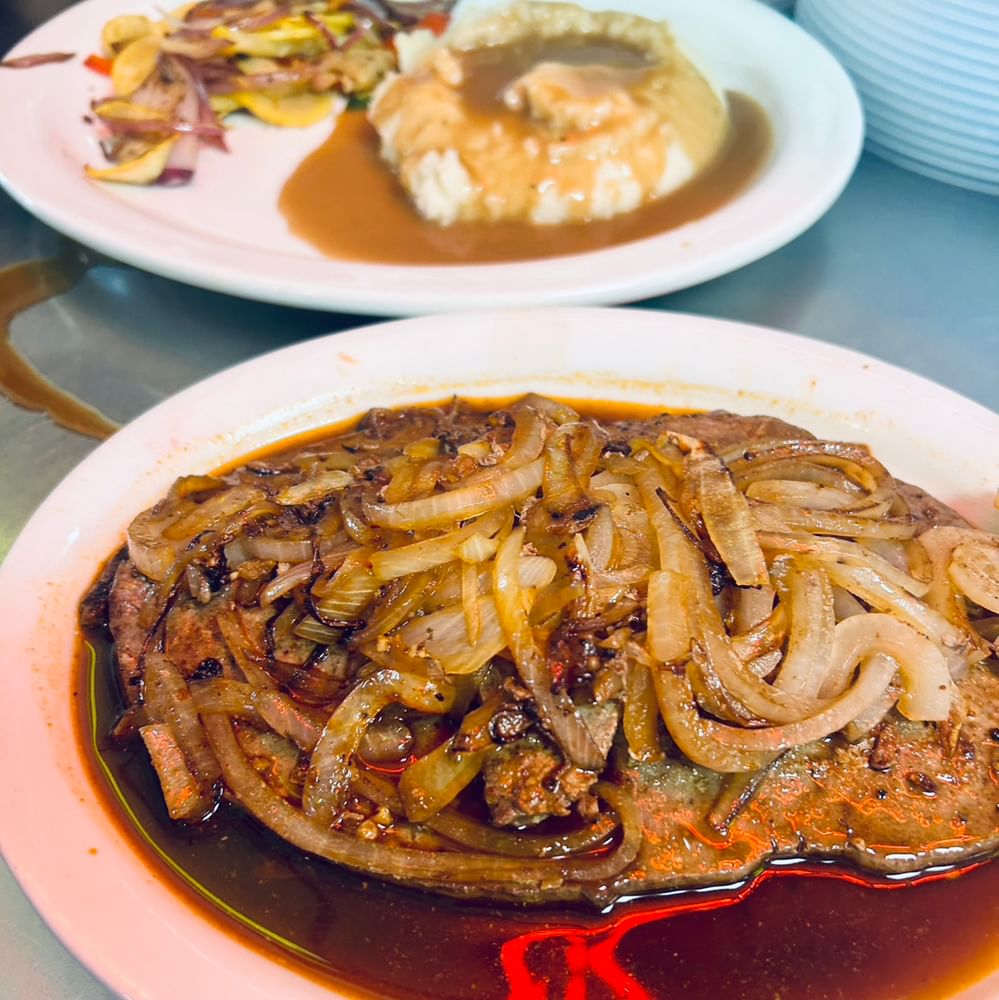 Grilled Liver and Onions