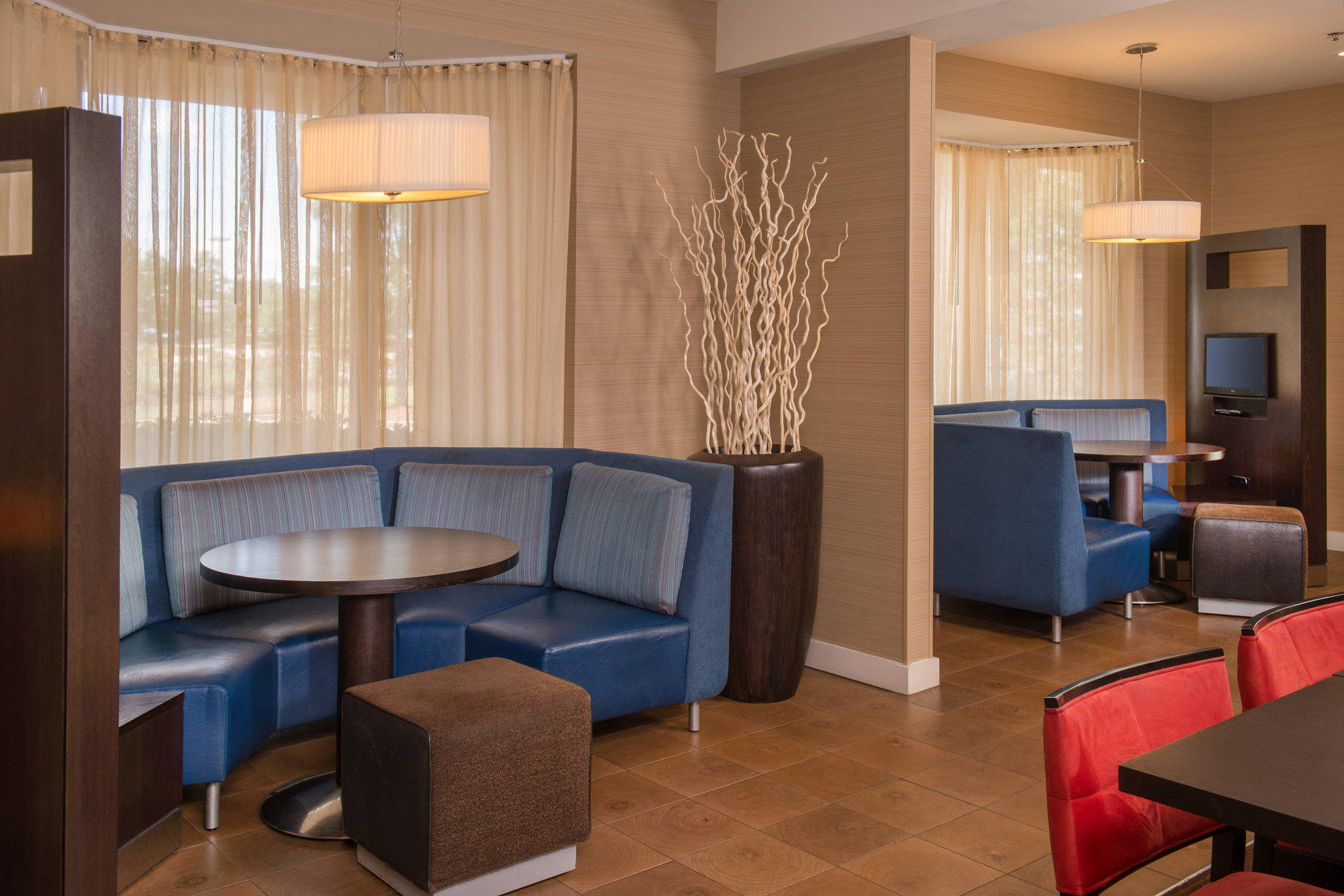 Courtyard by Marriott North Charleston Airport/Coliseum Photo