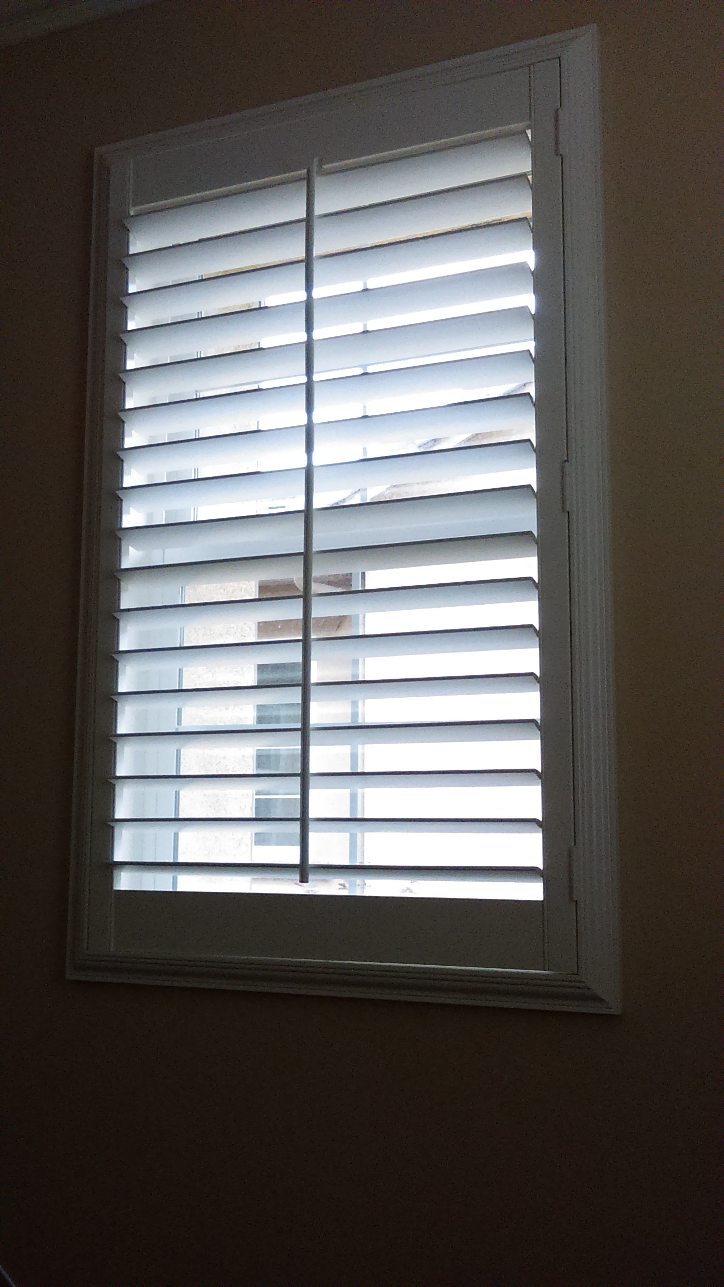 Ramiro's shutters Image