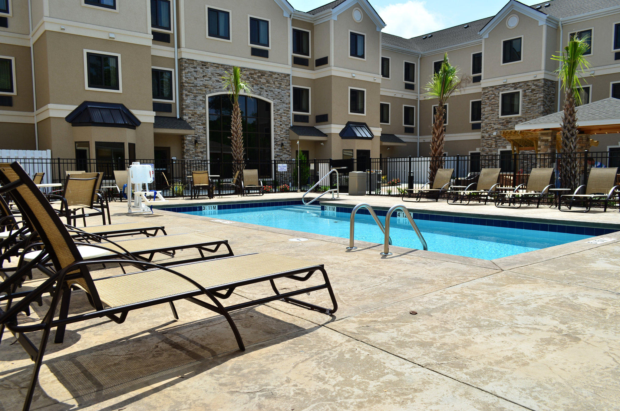 Staybridge Suites Jacksonville-Camp Lejeune Area Photo