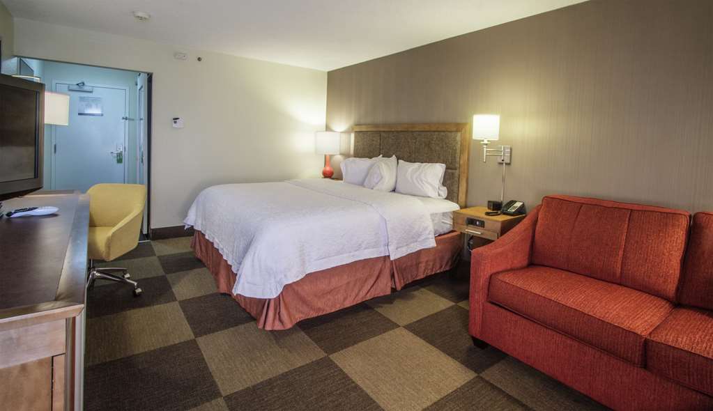 Hampton Inn South Haven Image